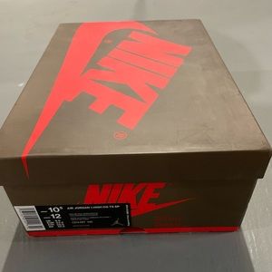 travis scott jordan box